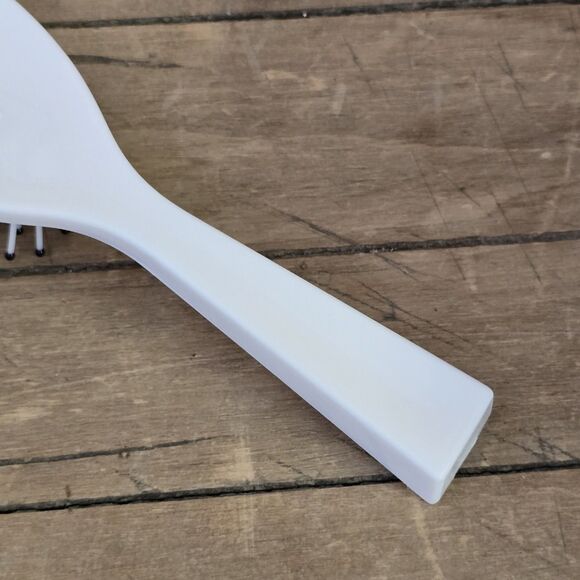 Vintage Estee Lauder Hair Brush White Small Oval 6.5" Travel Compact blball Tip - Picture 6 of 9